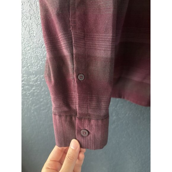 Maroon Burgundy Lululemon Button Down Long Sleeve Men’s Sz Large - Picture 4 of 7